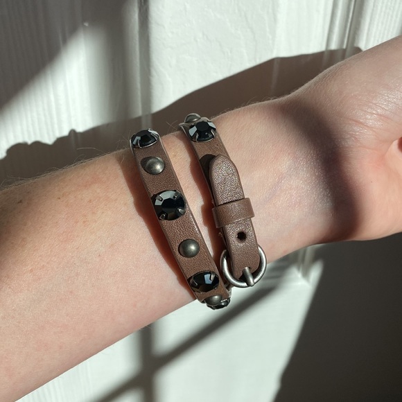 Wrap bracelet beautiful brown and studded adjustable - Picture 4 of 9